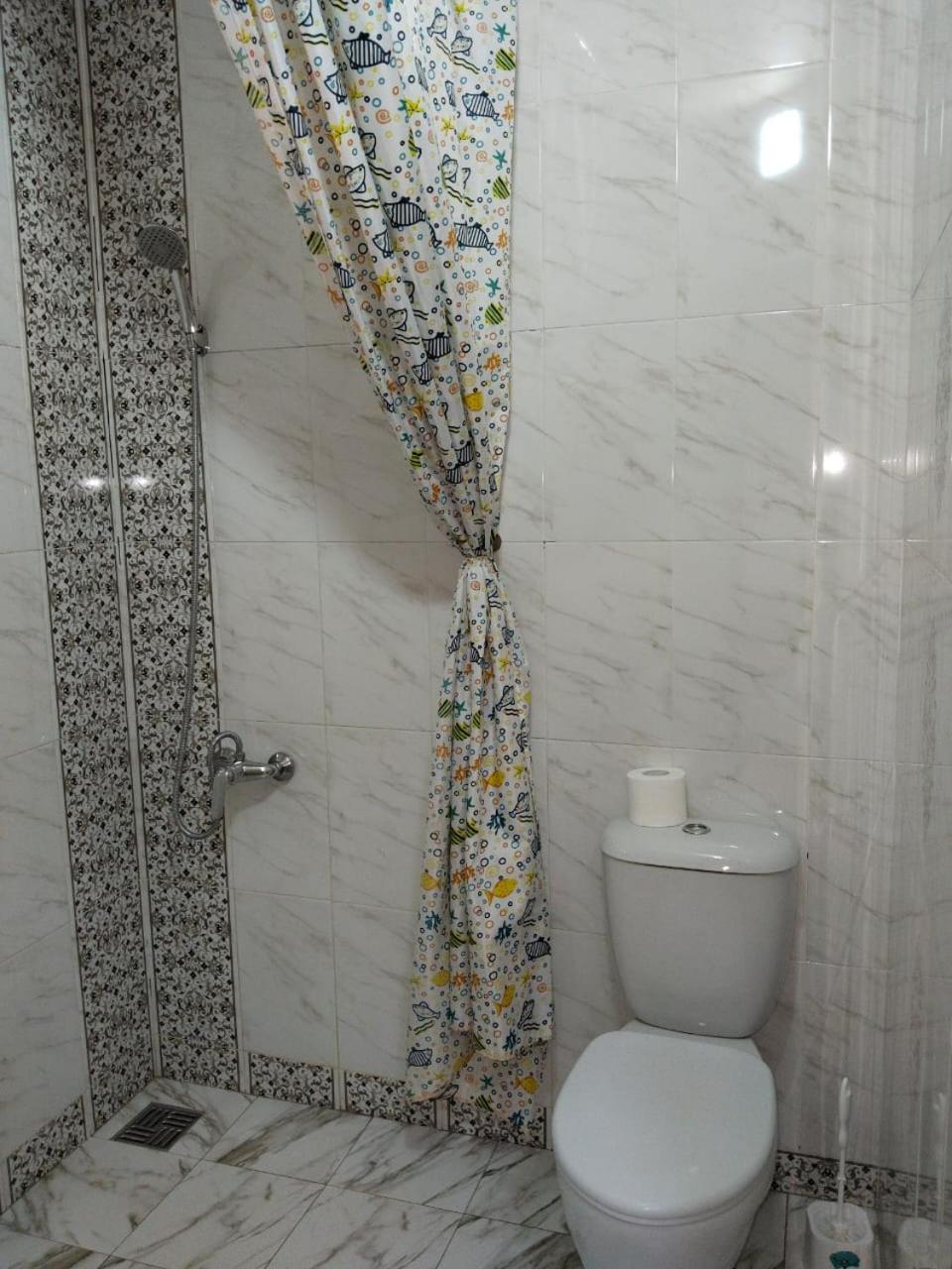 Arman Hotel Saryaghash Buitenkant foto